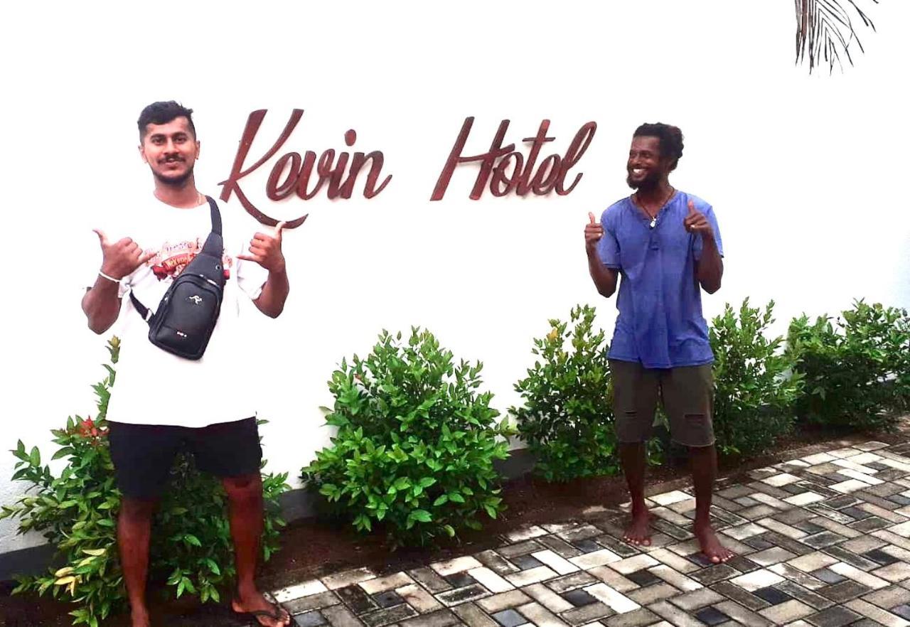 Kevin Hotel Dikwella Eksteriør bilde